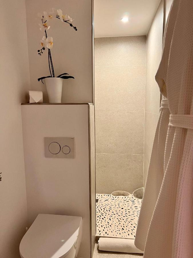 Tamarin & Capucin Suite Balneo 欧巴涅 外观 照片